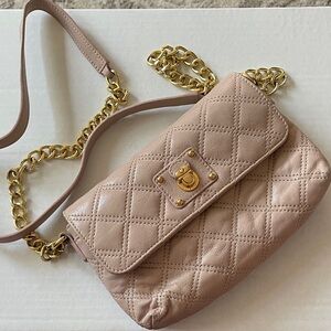Marc Jacobs The Single Quilted Crossbody Bag - Blush leather with Brass Chain